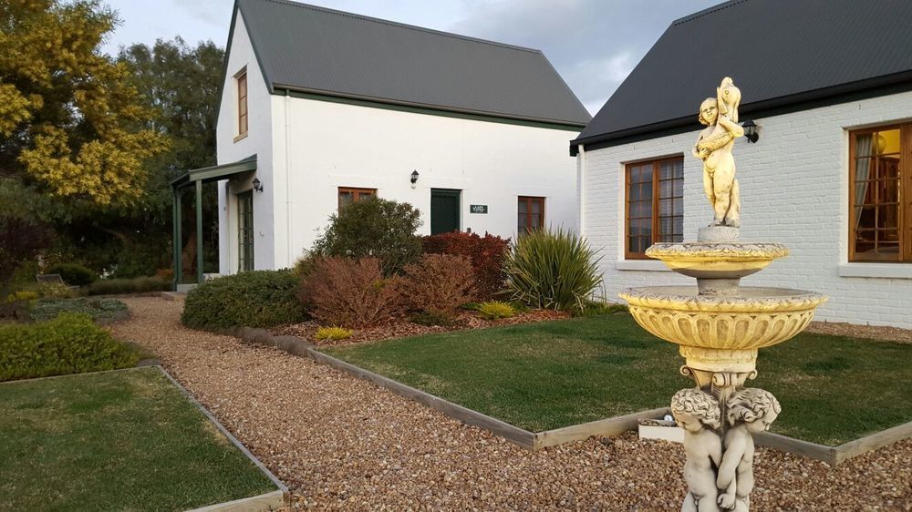 Richmond Barracks Hotel Bagian luar foto