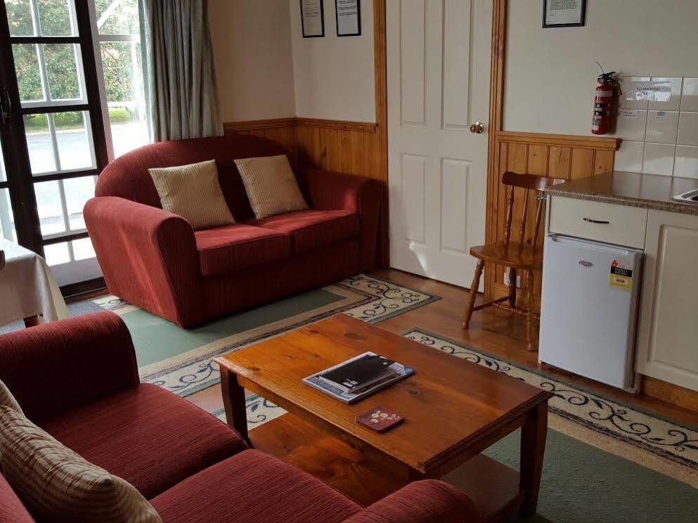 Richmond Barracks Hotel Bagian luar foto